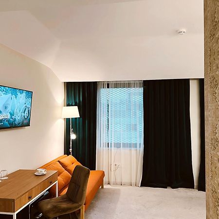 Epigraph Design Kosher Hotel Tbilisi Esterno foto