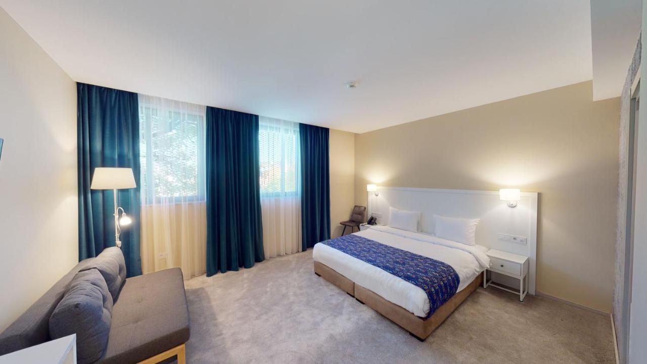 Epigraph Design Kosher Hotel Tbilisi Esterno foto
