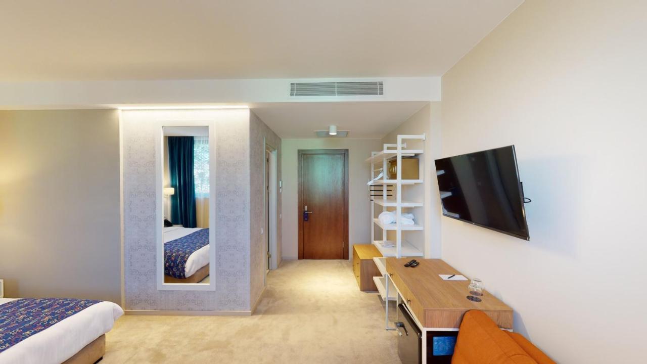 Epigraph Design Kosher Hotel Tbilisi Esterno foto