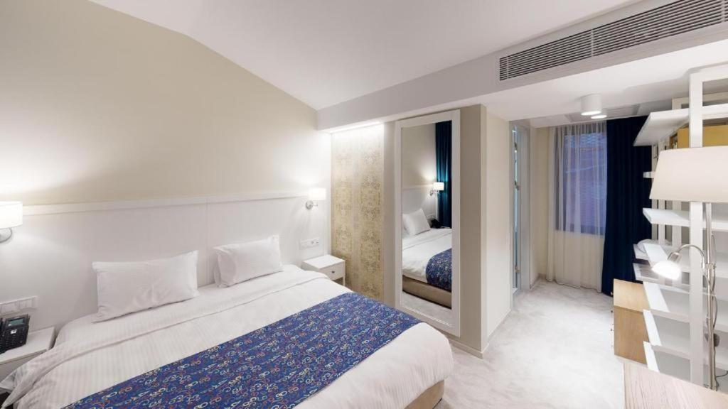 Epigraph Design Kosher Hotel Tbilisi Esterno foto