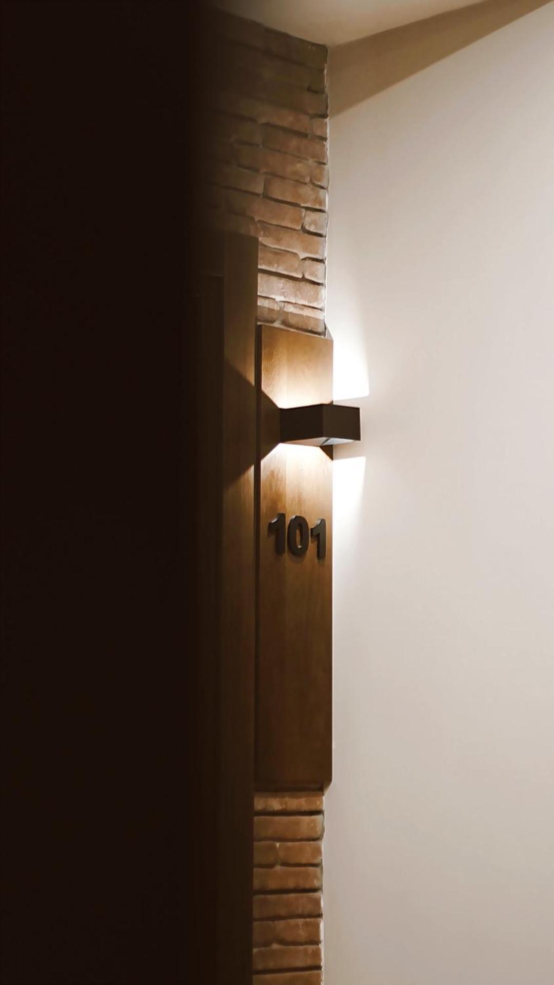 Epigraph Design Kosher Hotel Tbilisi Esterno foto