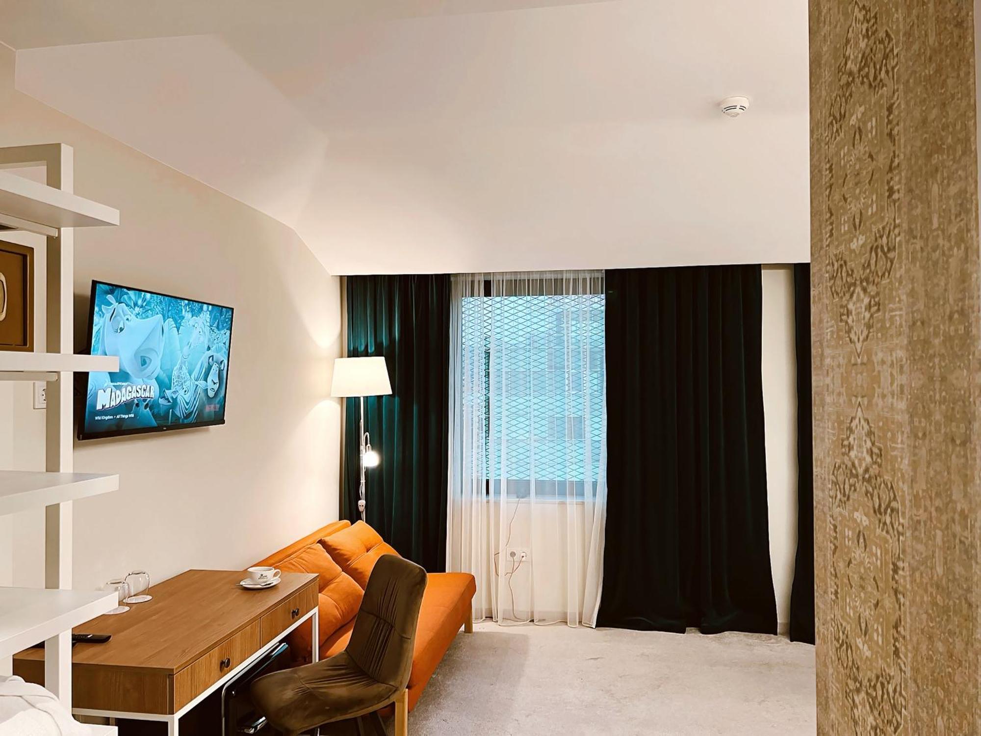 Epigraph Design Kosher Hotel Tbilisi Esterno foto